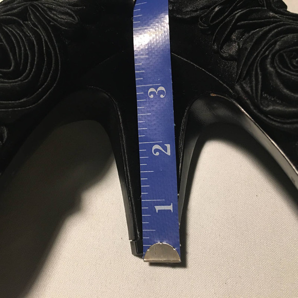 NINA Rohma Crystal Satin Rosette 4in High Heels - Picture 10 of 11